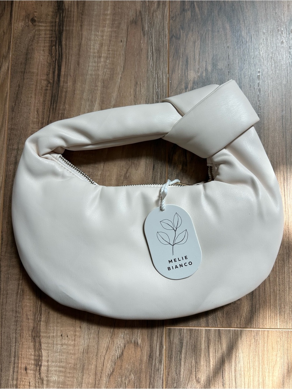 Melie Bianco white clutch
